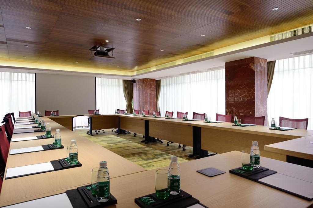 Bamboo Hotel Zhuhai Eksteriør billede