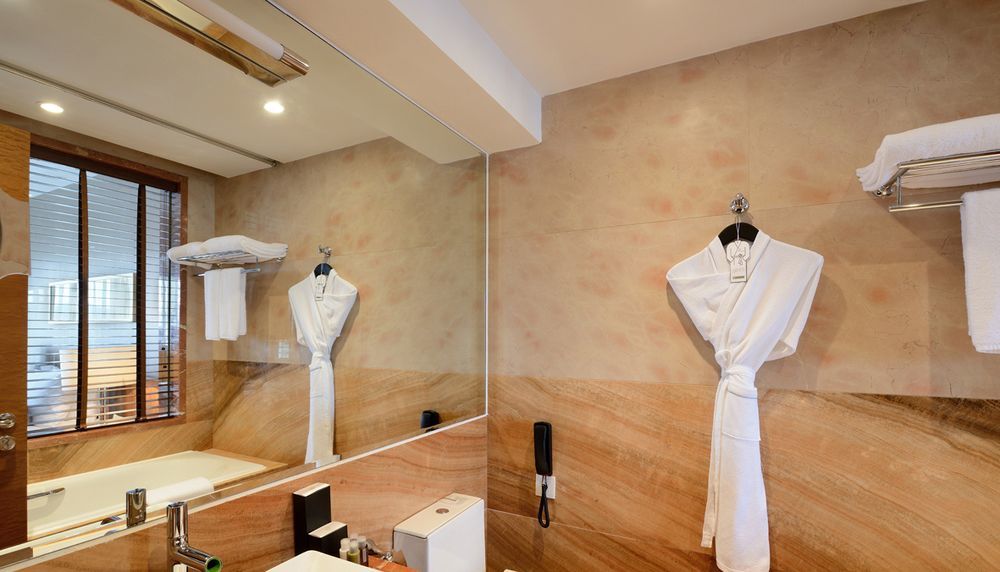 Bamboo Hotel Zhuhai Eksteriør billede